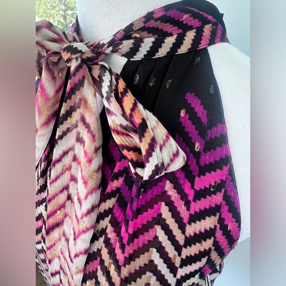 White House Black Market Black and Pink Chevron Blouse - Picture 6 of 15